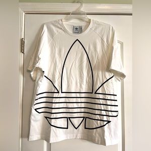 XL Adidas T-shirt